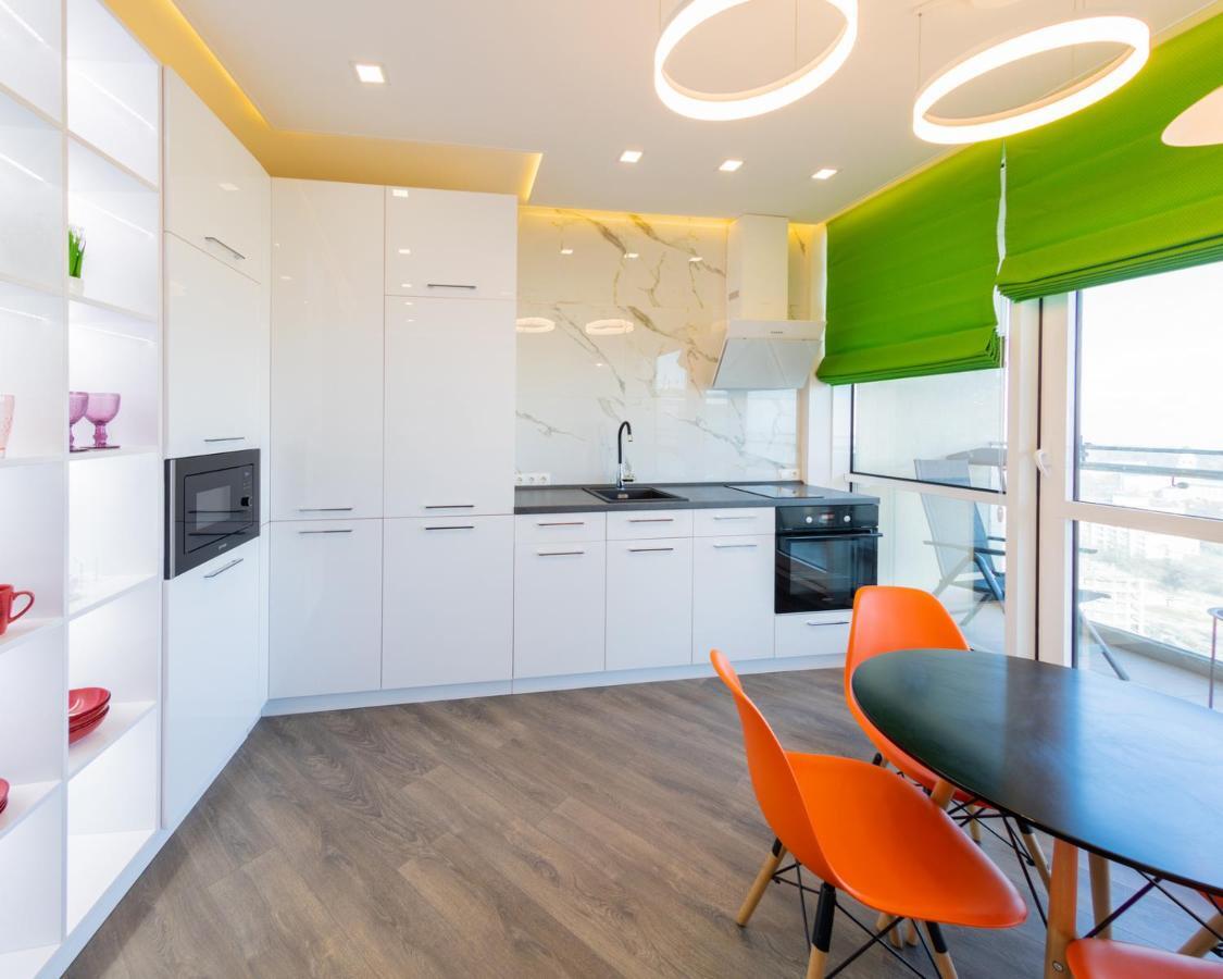 Arcadia Vip Apartments Sea View! Oldenburg Bagian luar foto