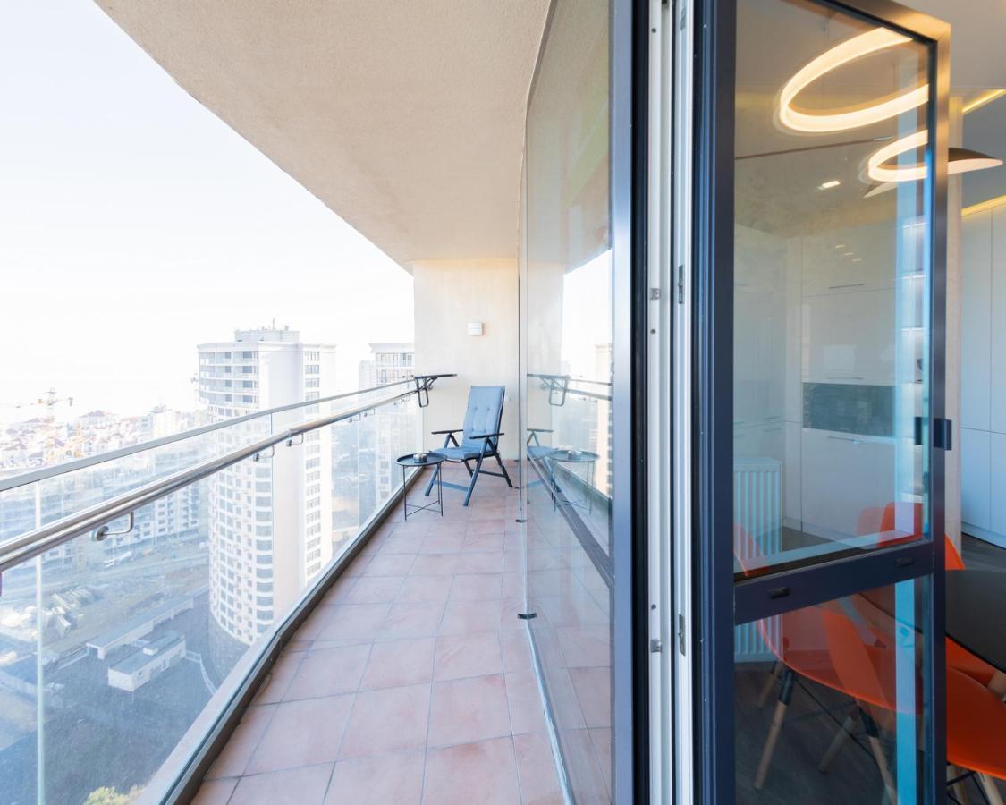 Arcadia Vip Apartments Sea View! Oldenburg Bagian luar foto